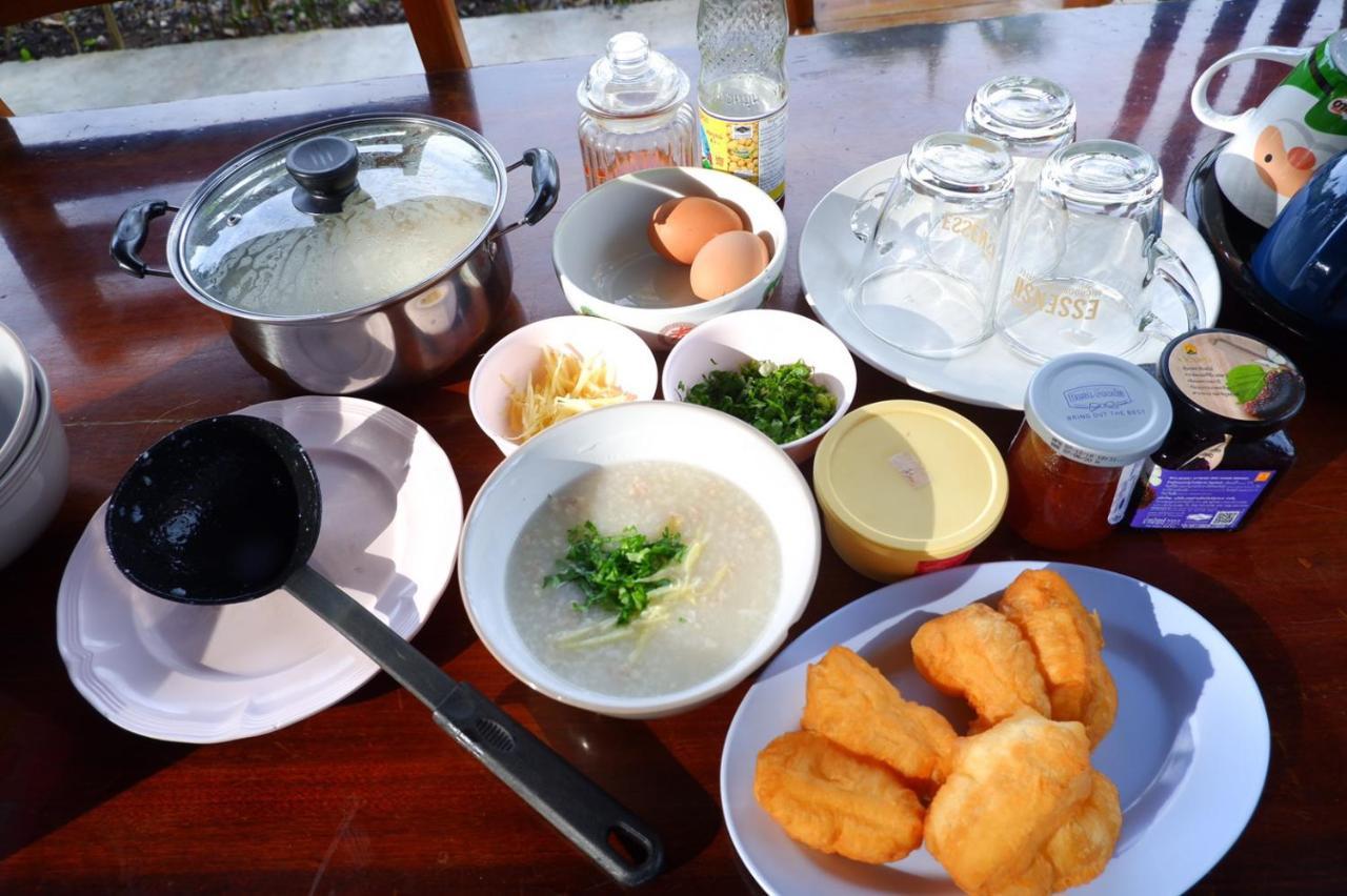 Baantia Chomtawan Bed & Breakfast Surat Thani Luaran gambar